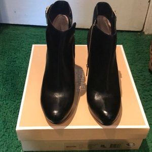 Michael more Cidney Bootie Black